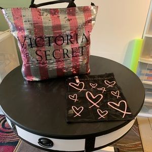 🎁Victoria's Secret Travel Tote With Drawstring pink hearts Sak “New”